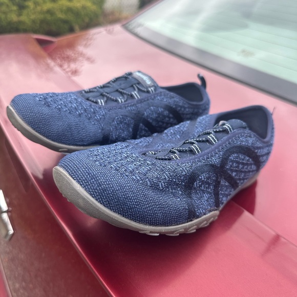 Sketchers Wide Fit Air-Cooled Memory Foam (Navy) Shoes - Picture 1 of 3